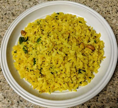 Indori Poha Recipe | VegeCravings