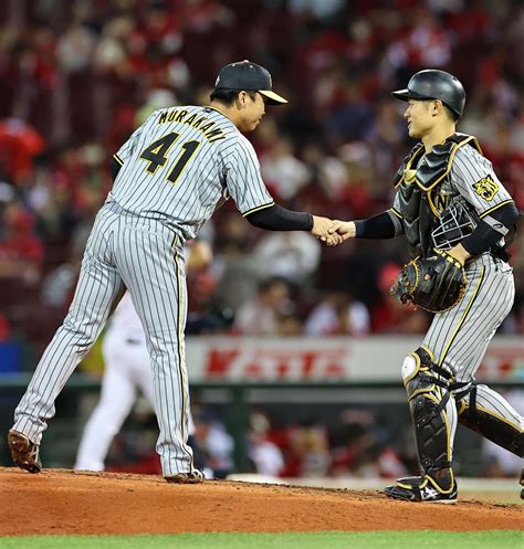 【阪神】村上頌樹、今季初完投で2勝目 3打点坂本誠志郎と2人でお立ち台立てず「申し訳ない」 プロ野球写真ニュース 日刊スポーツ