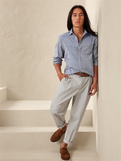 Relaxed Tapered Pleated Chino Banana Republic Factory