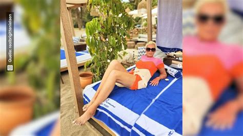 Und Das Mit Brigitte Nielsen Mit Mega Bikini Body Video Vip De