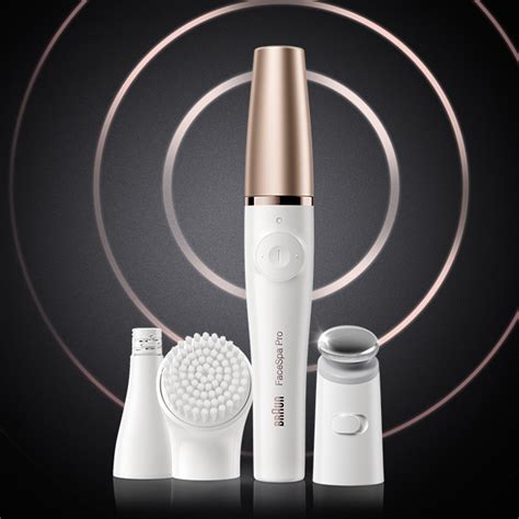 Facial epilator & cleansing brush set from Braun Face | Braun CA