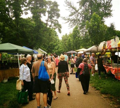 Everyone In Pittsburgh Must Visit This Epic Farmers Market At Least