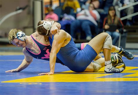 West Virginia wrestling falls to SDSU 29-15 - Dominion Post