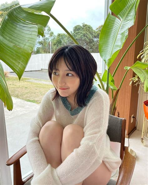 田中美久さんのインスタグラム写真 田中美久instagram「girls Graph 005 表紙☺︎ 本日発売です！ オフショット