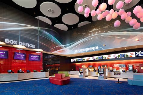 Hanover Movie Theater | Showcase Cinema de Lux Hanover Crossing ...