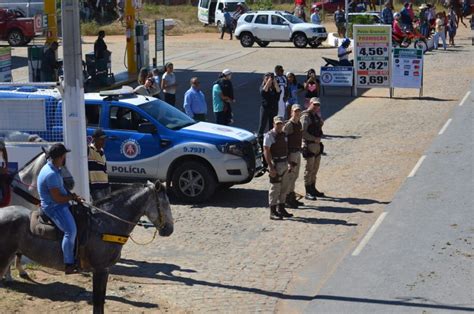 Po Es Cipm Acompanha A Chegada Das Bandeiras Na Tradicional Festa