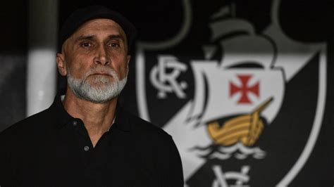 Vasco Demite O T Cnico Lvaro Pacheco Ap S Tr S Derrotas Em Quatro Jogos