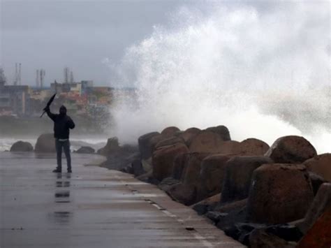 Cyclone Michaung Chennai Airport Shut Till Pm Several Flights