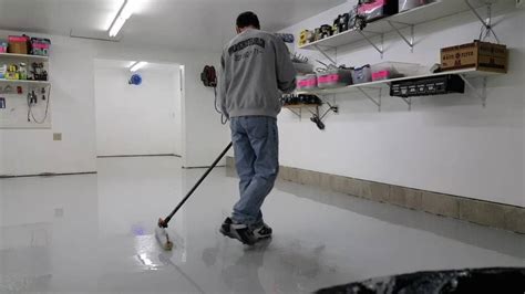 How to install and epoxy floor coating