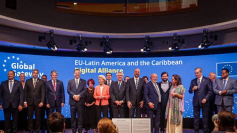 Ue Y Celac Culminan Cumbre Hist Rica Que Impulsa Su Relaci N