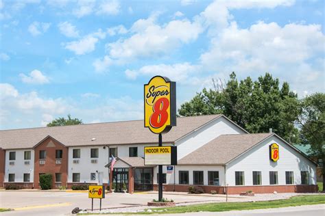 Super 8 by Wyndham Fairfield | Fairfield, IA Hotels