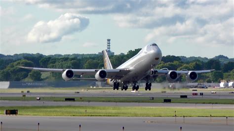 Ups 747 8f Taxi And Takeoff At Msp Youtube