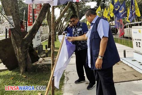 Polisi Tangkap Terduga Pelaku Perusakan Baliho Sby Di Pekanbaru Lensa