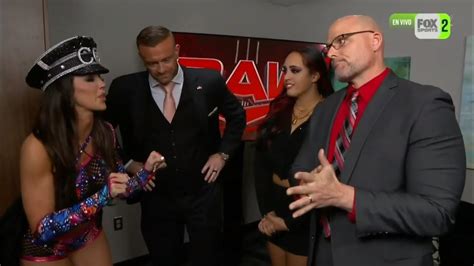 Chelsea Green Habla Con Adam Pearce En Backstage WWE Raw 08 04 2024