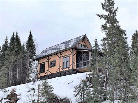 600 Square Foot Off The Grid Cabin Surrounded By Wilderness In Minnesota