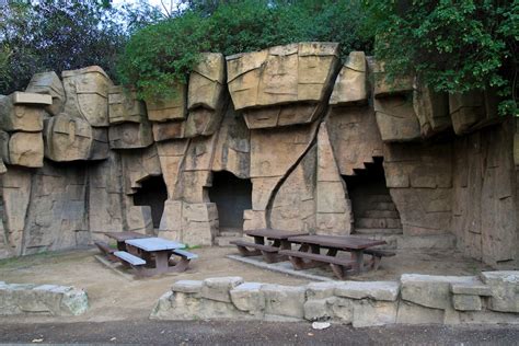 Old LA Zoo in Griffith Park: An Abandoned Zoo - California Through My Lens