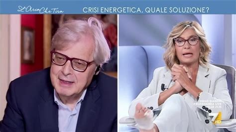 Myrta Merlino A Vittorio Sgarbi Sei No Shoes Come Me Seguo Il