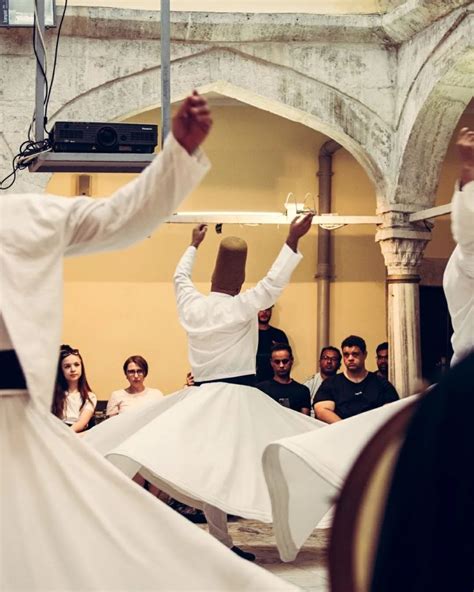 Sufi Dance and Music Classes in Istanbul – Les Arts Turcs