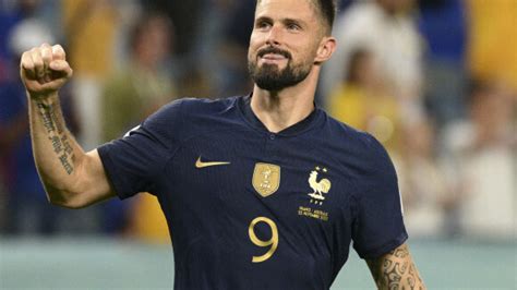 Photo Joie Des Joueurs De L Equipe De France En Fin De Match GIROUD