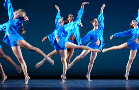 Review Mark Morris Dance Group Affirms Spirit Of Survival With