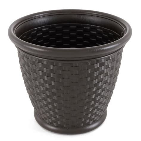 Suncast Sonora 18 Inch Resin Wicker Decorative Flower Planter Brown 2