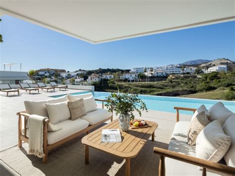 New Build Villas For Sale In La Resina Golf Estepona East