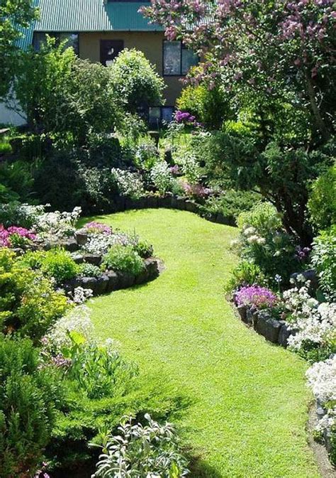 36 Amazing Cottage Garden Design Ideas | Cottage garden design, Small ...