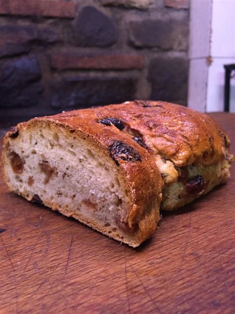 Buccellato Sweet Bread From Lucca Visit Tuscany Sweet Bread