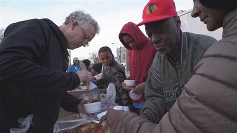 The Night Ministry Offers Aid ‘human Connection Chicago News Wttw