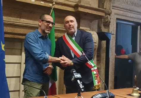 Terni Il Neo Sindaco Bandecchi Presenta La Giunta E Mette Subito In