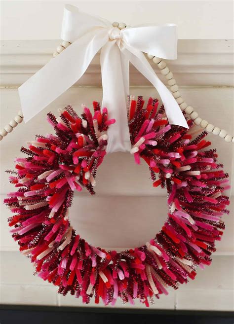 DIY Pipe Cleaner Wreath - A Beautiful Mess