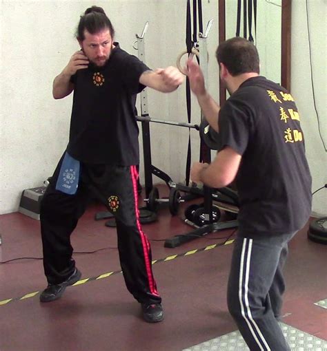 Jeet Kune Do Bari Acsi