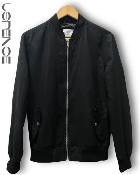 Bershka Men Black Bomber Jacket, Men's Fashion, Coats, Jackets and Outerwear on Carousell