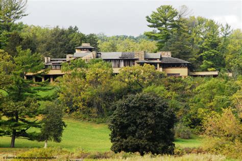 Frank Lloyd Wright Prairie School Architecture - Taliesin East, Spring ...