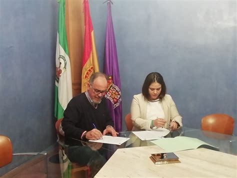 Firma Convenio De ColaboraciÓn Entre El Patronato Municipal De Asuntos