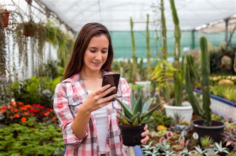 Comment choisir la meilleure application pour reconnaître les plantes