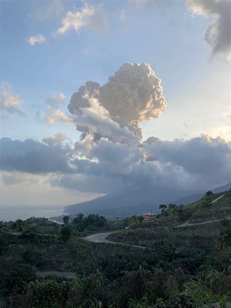 New Blast At St Vincent Volcano Cruise Ship Helps Evacuees