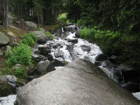 Hiking Longs Peak - Colorado Hiking Travel Guide