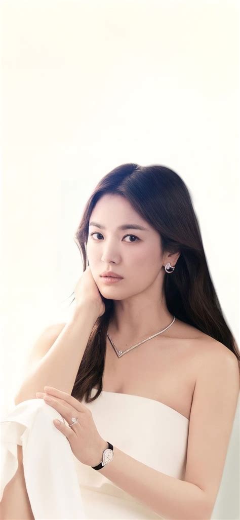 Song Hye Kyo 송혜교 Di 2024