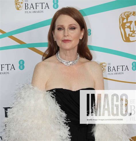 Ee Bafta Film Awards 2023 London Uk Julianne Moore At The Ee Bafta