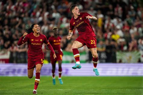 Zaniolo convierte a la Roma de Mourinho en el primer campeón de la