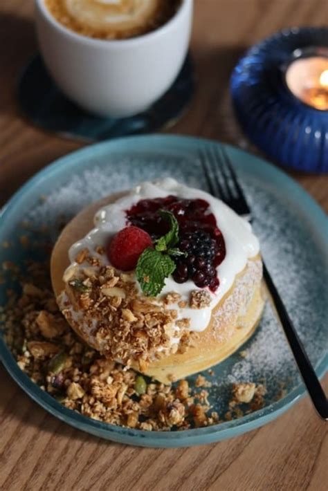 Desayuno Expr S Prepara Esta Deliciosa Versi N De Hot Cakes De Avena Con Manzana Gastrolab