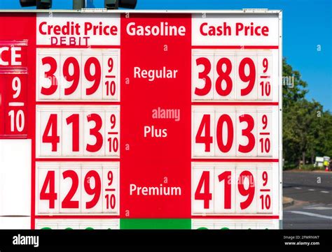 Four Dollar Gas Hi Res Stock Photography And Images Alamy