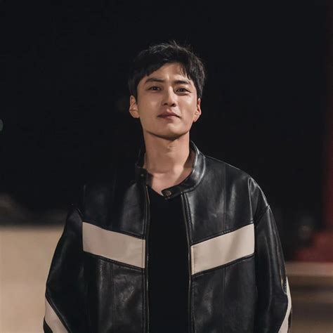 Simak Pesona Aktor Korea Umur Tahun Yang Masih Hot