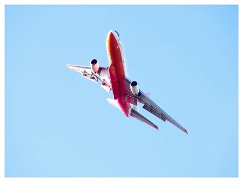 Vlat Dc10 Over Waterfall Nsw 1 Very Large Air Tanker Swi Flickr