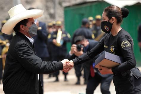 Presidente Pedro Castillo Clausura El Curso De Capacitación En Protección Y Seguridad De