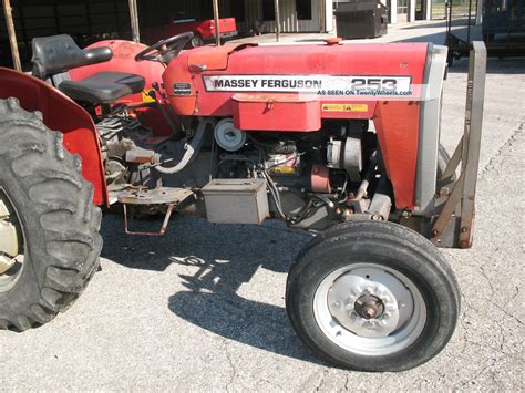 Massey Ferguson 253 Diesel Tractor