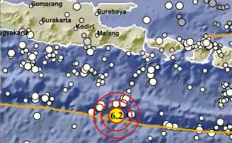 Gempa Magnitudo 6 2 Guncang Jember Terasa Hingga Surabaya Yatim