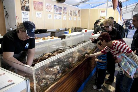 La Gran Fiesta Del Marisco Se Prolonga En El Moll Vell Ferias