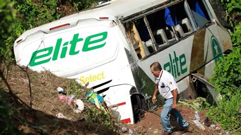 Accidente En Nayarit Suman Muertos Tras Ca Da De Un Autob S A Barranco